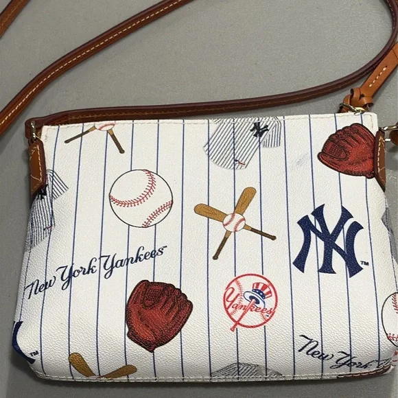 Dooney & Bourke New York Yankees Crossbody Bag - Picture 4 of 16